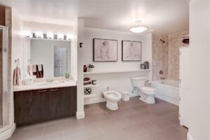 Bedroom Primary Ensuite