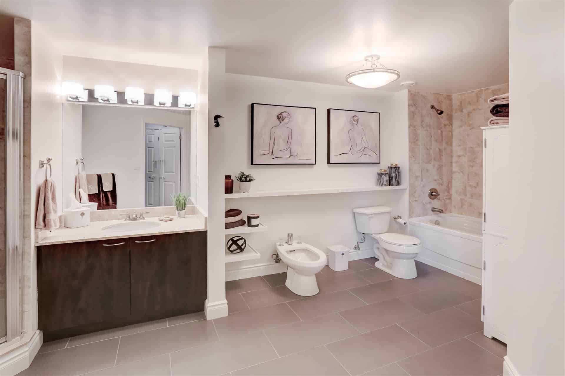 Bedroom Primary Ensuite